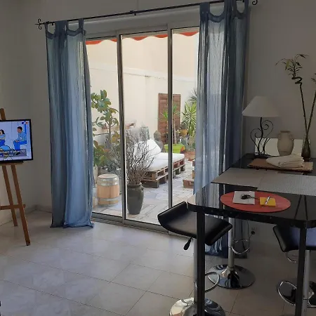 شقة Grand Terrasse Proche Palais Des Festivals *